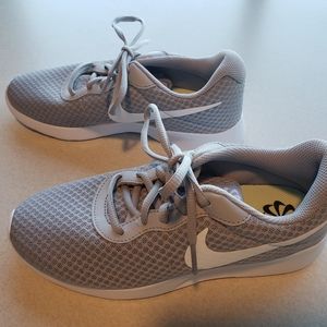 Nike Women’s 7